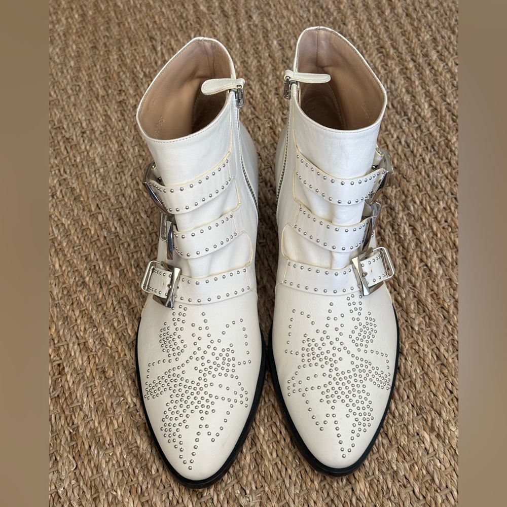 Chloe Susanna Studded Ankle Boots Size EU 39.5 US 9.5 Off White Ivory Silver